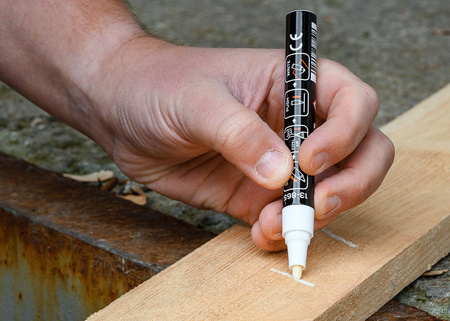 Marker budowlany biały permanentny NEO TOOLS lakierowy, wodoodporny, do różnych powierzchni