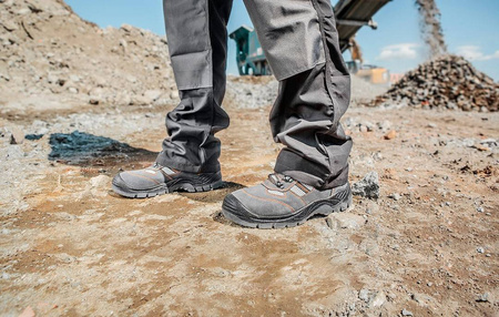 Buty robocze trzewiki zamszowe ochronne antyelektrostatyczne antypoślizgowe antyprzebiciowe stalowy podnosek S1P SRC NEO Tools 82-04