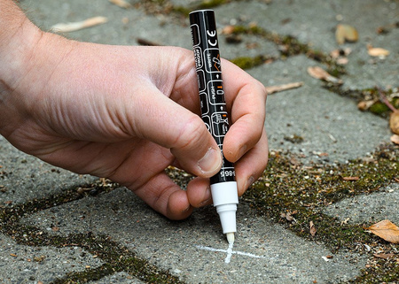Marker budowlany biały permanentny NEO TOOLS lakierowy, wodoodporny, do różnych powierzchni