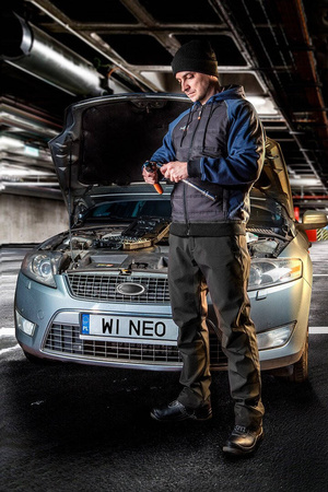 Spodnie ocieplane softshell NEO 81-566 czarne wysokiej jakości wodoodporne