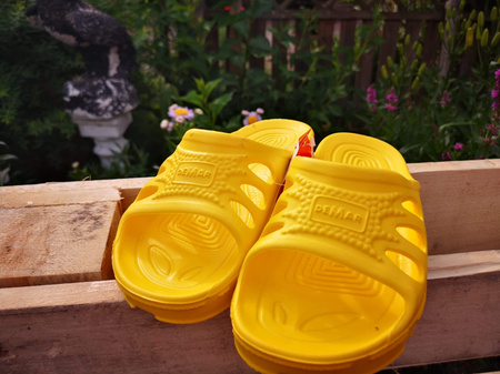 Klapki lekkie laczki dziecięce na basen żółte Demar IBIZA